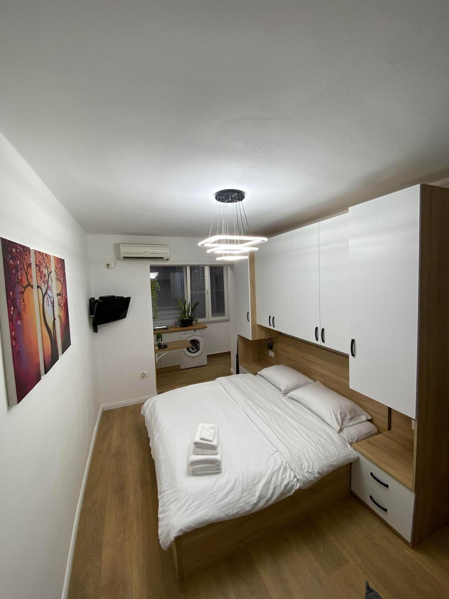 Tirana Apartment Exterior photo