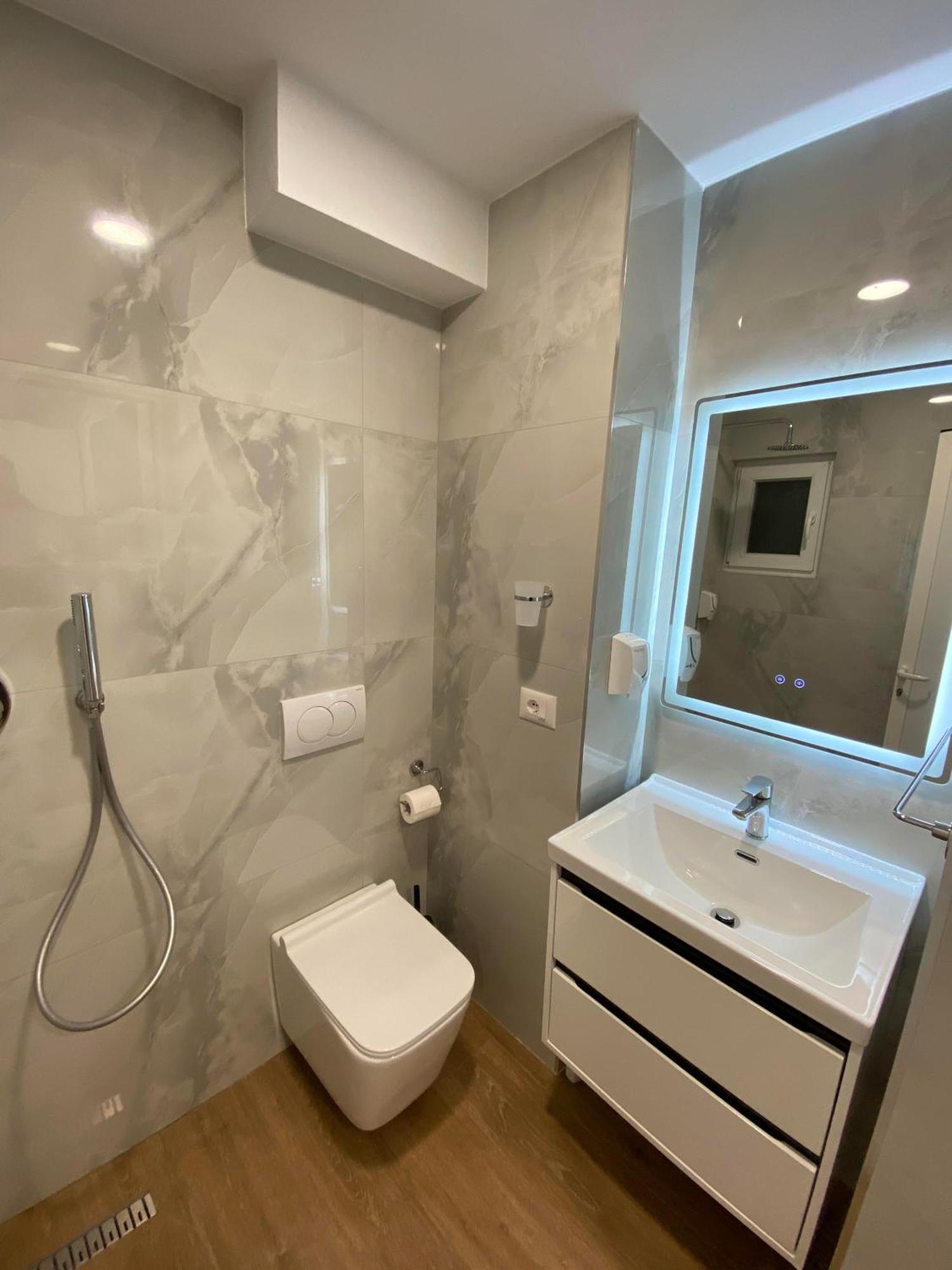 Tirana Apartment Exterior photo